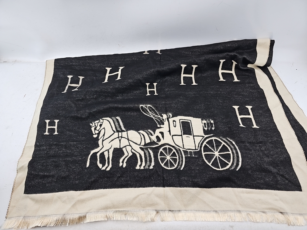 Designer Style Horse & Carriage Throw Blanket